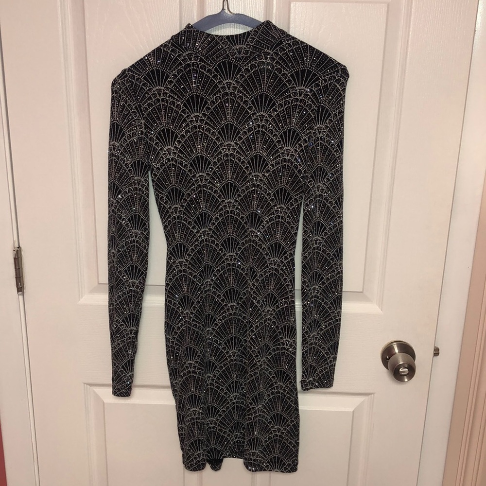 Sparkly dress! - Picture 2 of 3